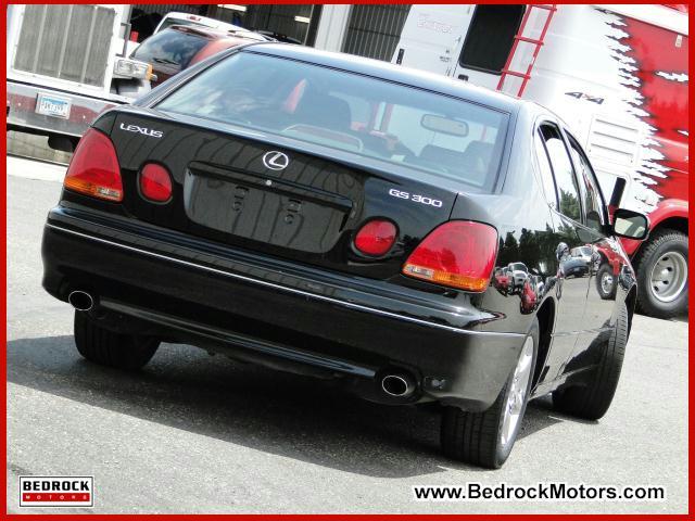 Lexus GS 300 2004 photo 2