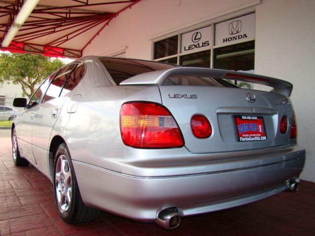 Lexus GS 400 1998 photo 3