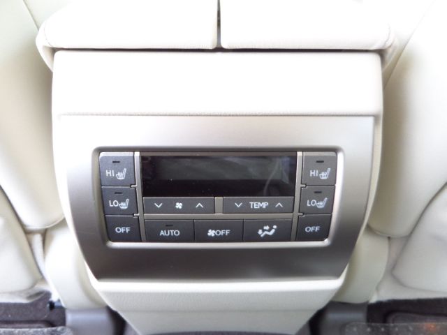 Lexus GX 460 2010 photo 37