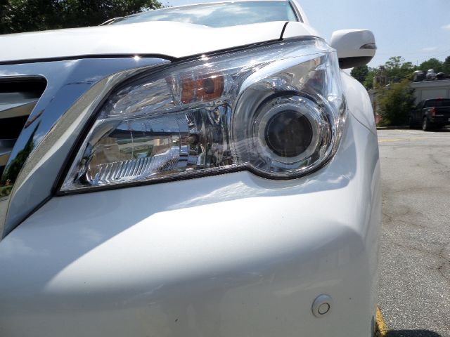 Lexus GX 460 2010 photo 42