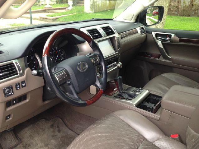 Lexus GX 460 2010 photo 32