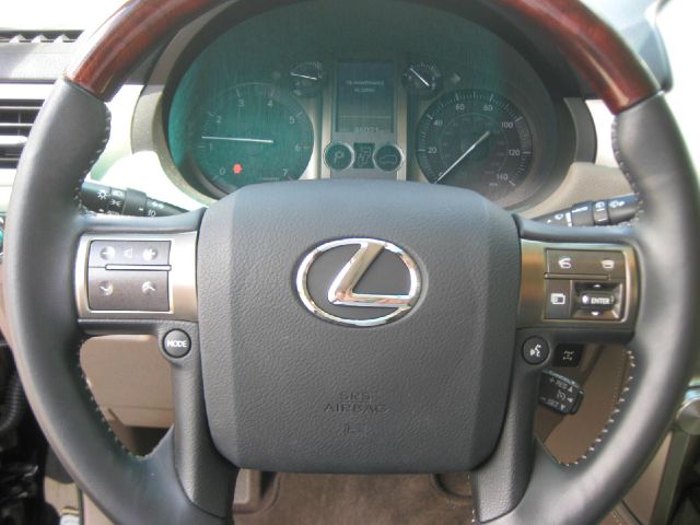 Lexus GX 460 2011 photo 1