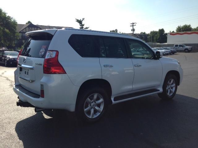 Lexus GX 460 2011 photo 1