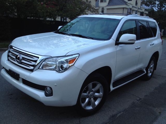 Lexus GX 460 2011 photo 1