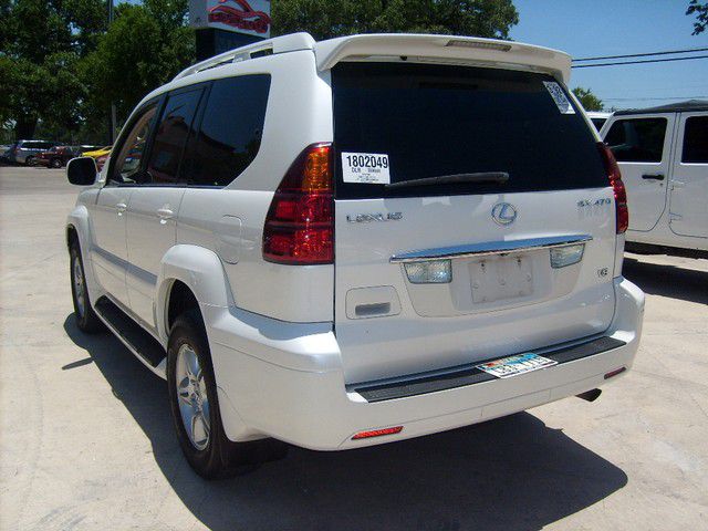 Lexus GX 470 2004 photo 2