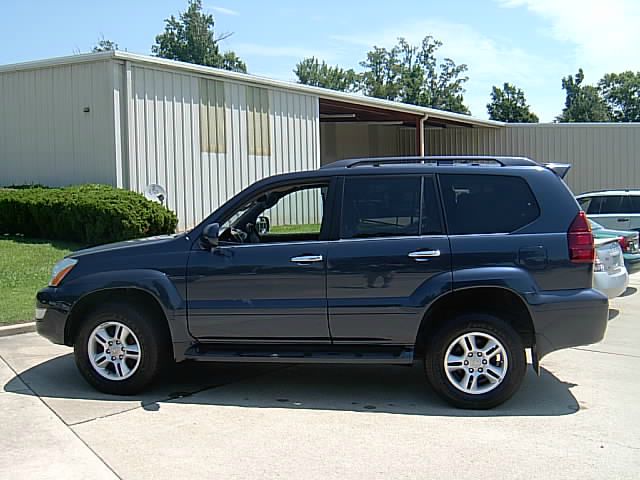 Lexus GX 470 2004 photo 3