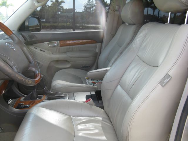 Lexus GX 470 2004 photo 2