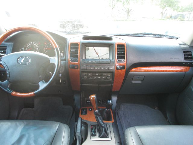 Lexus GX 470 2004 photo 24