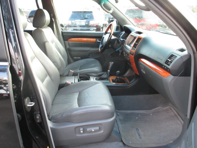 Lexus GX 470 2004 photo 26