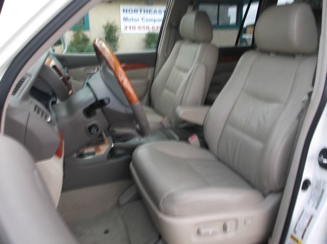 Lexus GX 470 2004 photo 11