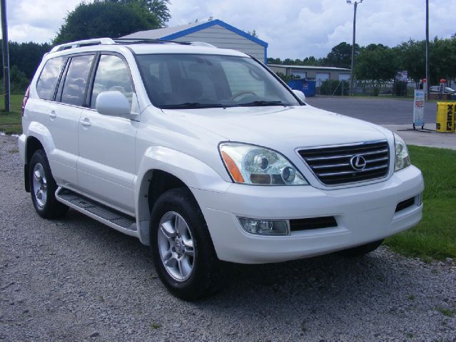 Lexus GX 470 2004 photo 2