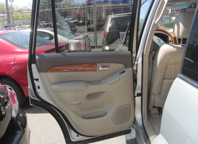 Lexus GX 470 2004 photo 4