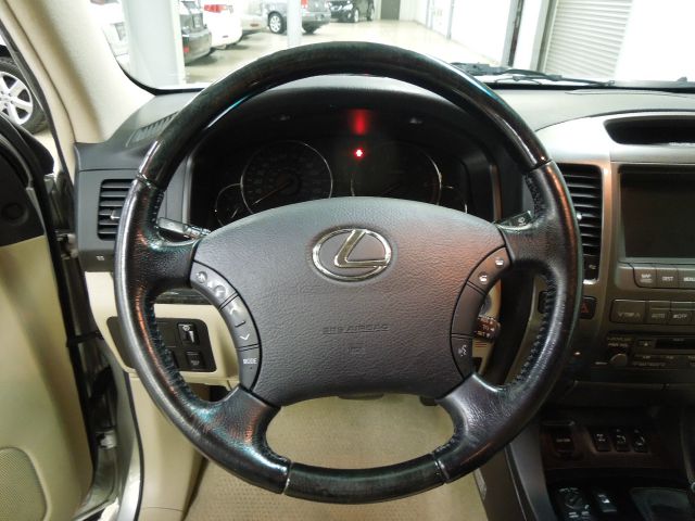 Lexus GX 470 2005 photo 13