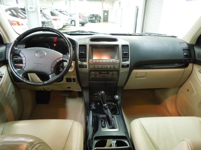 Lexus GX 470 2005 photo 15