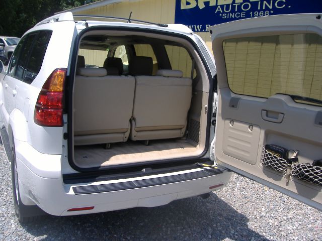 Lexus GX 470 2007 photo 11