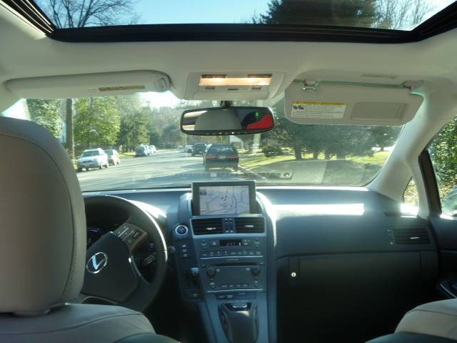 Lexus HS 250h 2010 photo 2