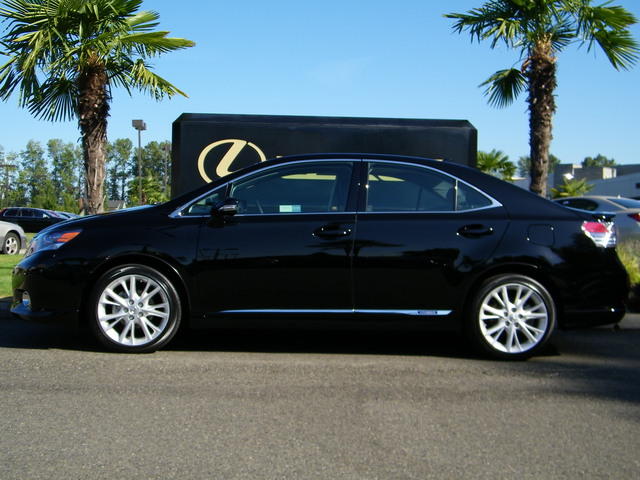 Lexus HS 250h 2011 photo 1