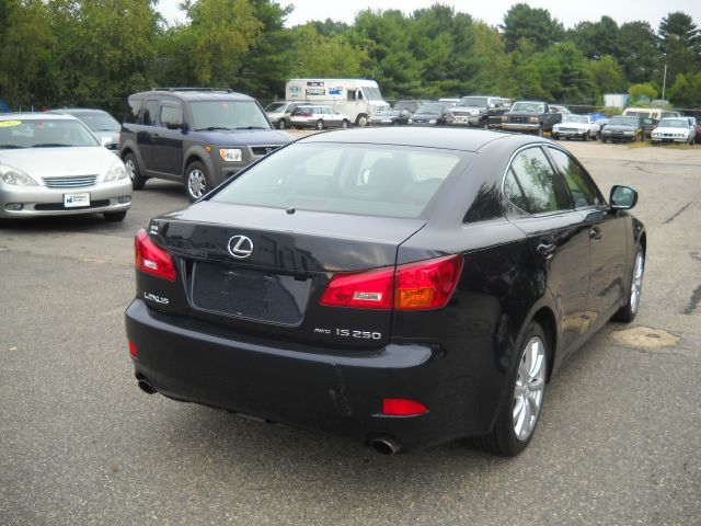 Lexus IS 250 2006 photo 2