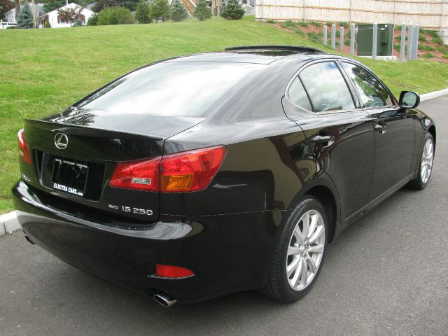 Lexus IS 250 2006 photo 2