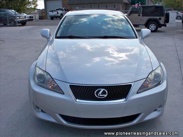 Lexus IS 250 2006 photo 2