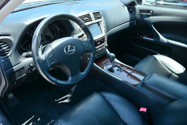 Lexus IS 250 2007 photo 2