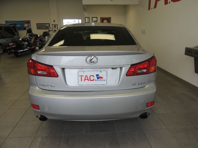 Lexus IS 250 2007 photo 16