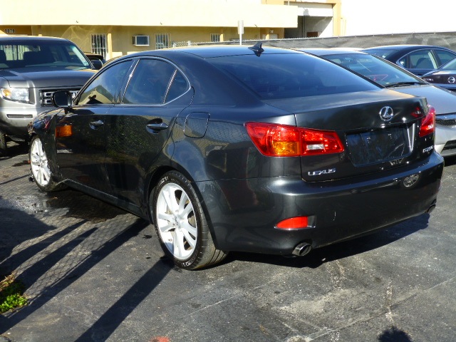 Lexus IS 250 2007 photo 2