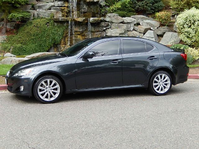 Lexus IS 250 4WD 4-door Sport/entertainment Pkg Sedan