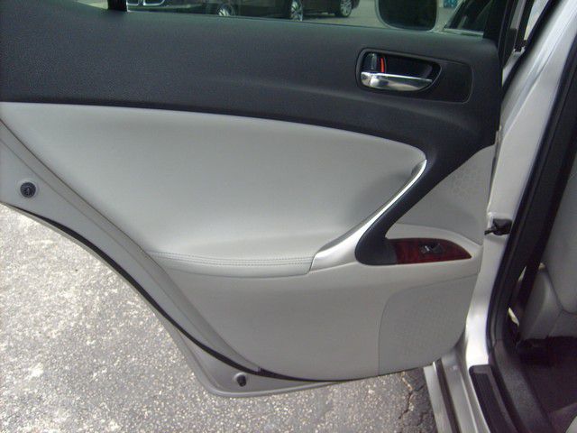 Lexus IS 250 2007 photo 12