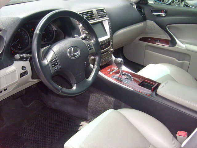 Lexus IS 250 2007 photo 24