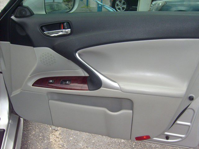 Lexus IS 250 2007 photo 32