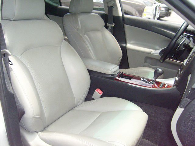 Lexus IS 250 2007 photo 40