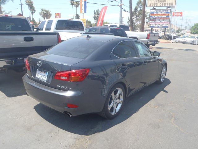 Lexus IS 250 2007 photo 2