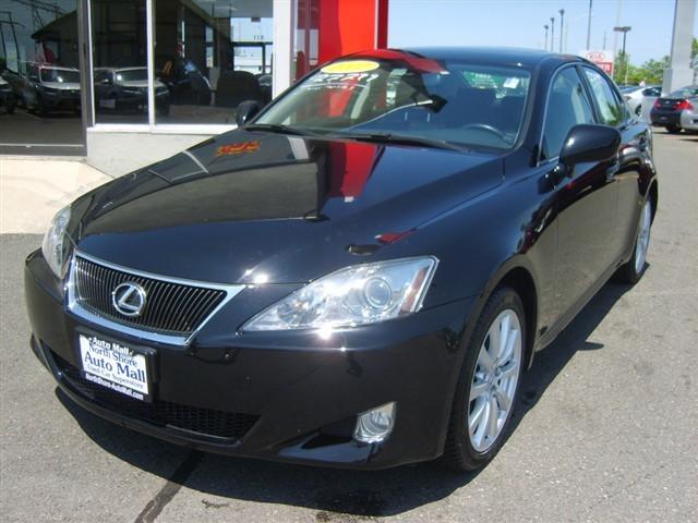 Lexus IS 250 4WD 4-door Sport/entertainment Pkg Sedan