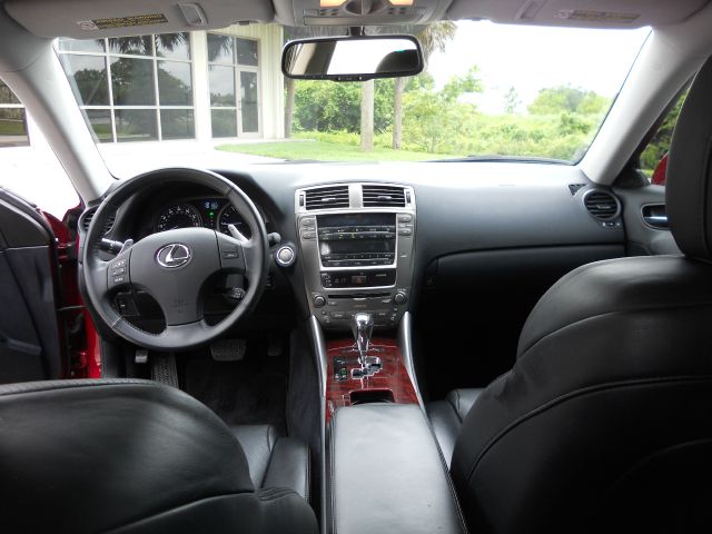 Lexus IS 250 2008 photo 17