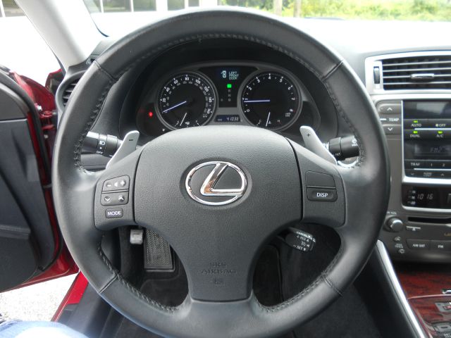 Lexus IS 250 2008 photo 22