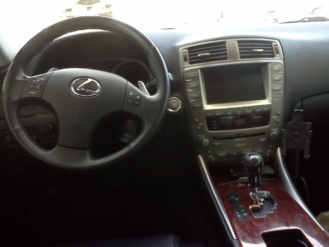 Lexus IS 250 2008 photo 30