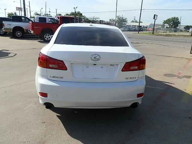 Lexus IS 250 2008 photo 9