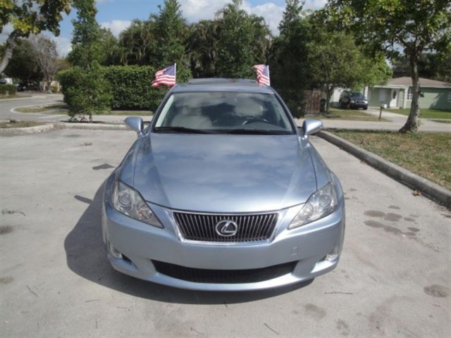 Lexus IS 250 2009 photo 1