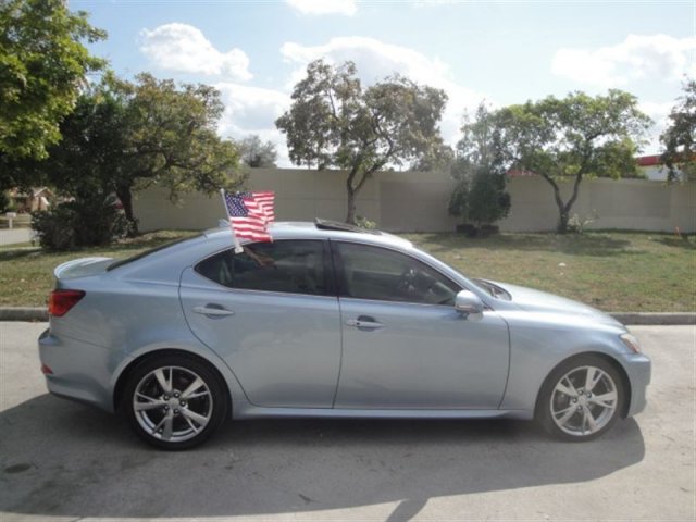 Lexus IS 250 2009 photo 3