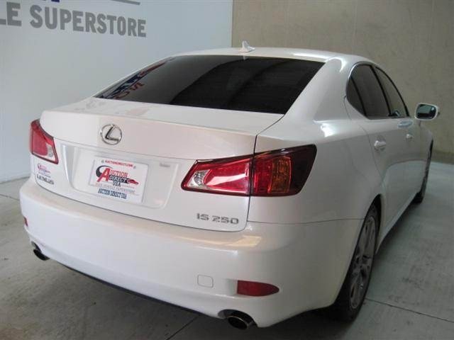 Lexus IS 250 2009 photo 3