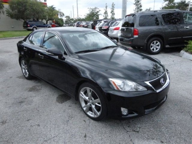 Lexus IS 250 2009 photo 2