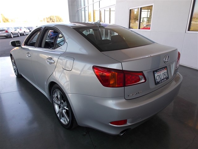 Lexus IS 250 2009 photo 3