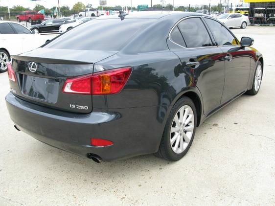 Lexus IS 250 2009 photo 2