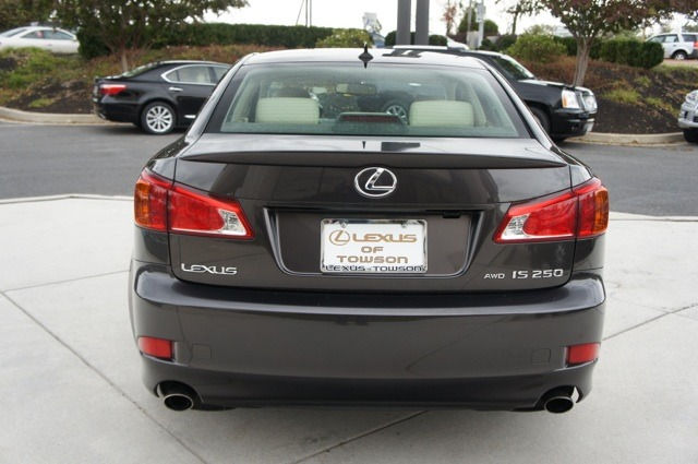 Lexus IS 250 2009 photo 3