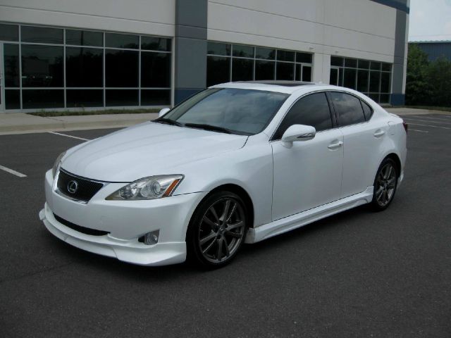 Lexus IS 250 2010 photo 2