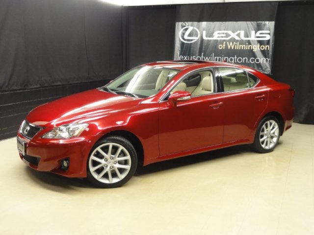 Lexus IS 250 2010 photo 2