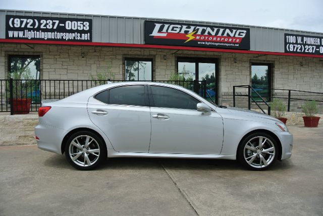 Lexus IS 250 2010 photo 4