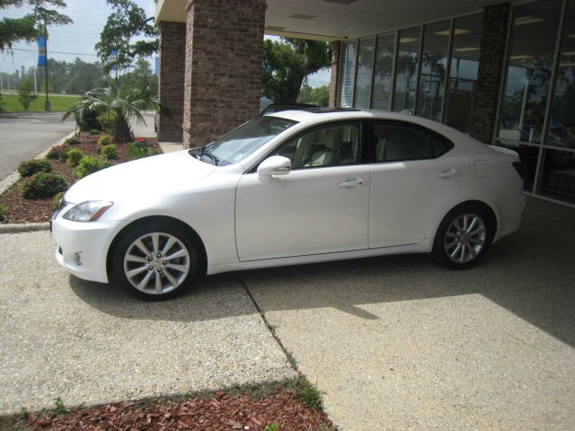 Lexus IS 250 Ext Cab SLE Longbed Sedan