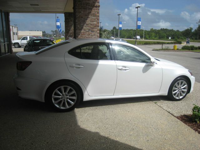 Lexus IS 250 2010 photo 14